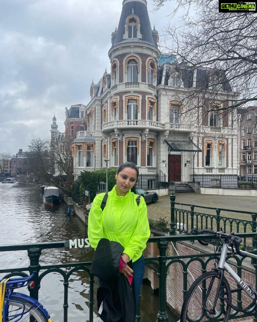 Meghana Gaonkar Instagram - #🇳🇱 Amsterdam had been on my travel list for a long time. I’m glad I finally got to experience the city. Had high fever but even higher spirit to explore. Would definitely love to visit again in better health. Until then, cheers to memories made & knowledge acquired!!