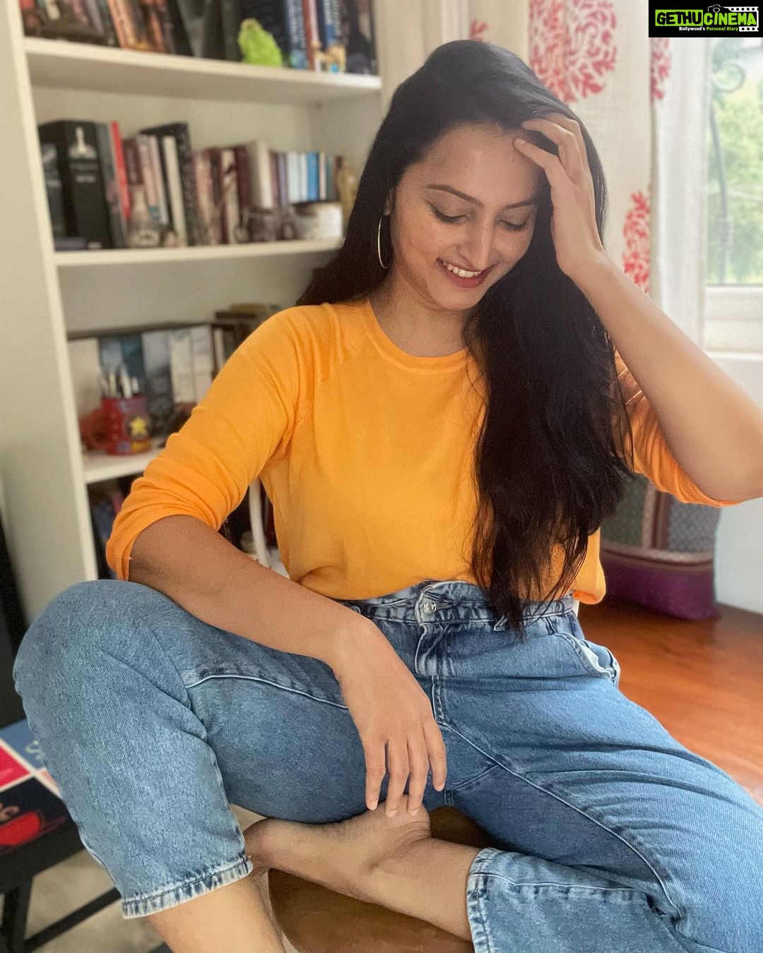 Meghana Gaonkar Instagram - ➡️Moods⬅️
