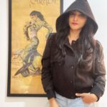 Meghana Gaonkar Instagram - Baby, hoodie season is here. 🤟