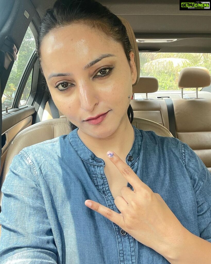 Meghana Gaonkar Instagram - Voting/Being a responsible citizen is very cool!! 🤘✅ #LetsVote #KarnatakaAssemblyElection2023 Jayanagar Bangalore