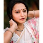 Meghana Gaonkar Instagram – 🌸
~
For @sankalpa_angadi 
Styled by @sahanastylediary 
Clicked by @framesbyvikaskakolu