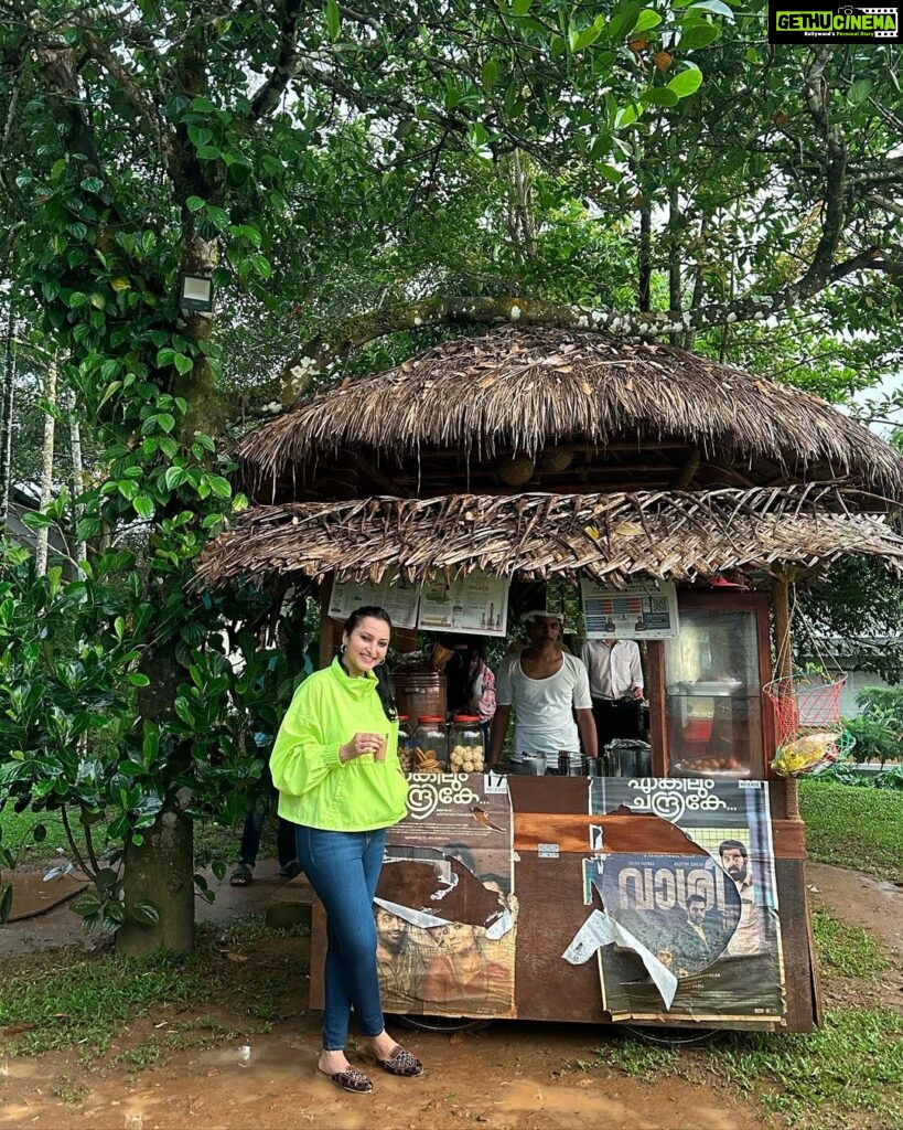 Meghana Gaonkar Instagram - I had such a good time at @greattrailswayanad @greattrailsbygrt definitely visiting you again for your yummy Alleppey veg curry, appam, tea, scenic beauty, kind people & great weather. 🤍