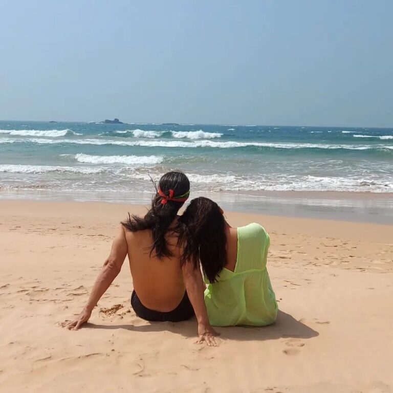 Meghna Naidu Instagram - Happy 6th Anniversary my Husbandji... Another 60 more to go hahaha... Yes Yes it is going to be way past old, krinkly and toothless for us !!! Love youuuuu batataaaaaa 💕💕💕 #besthusbandever #couplegoals #coupletravel #loveisintheair #happyanniversary Bentota Beach, Sri Lanka