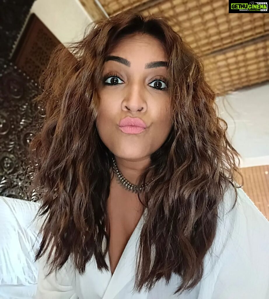 Meghna Naidu Instagram - Who else is having a wild hair day today ???? #hairytales #hairtoday #helloweekend