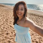 Meghna Naidu Instagram - B E A C H... Best Escape Anyone Can Have #Beachyme #beachvibes #beachbabe #beachlife #happinessisachoice #happygirlsaretheprettiest #meghnanaidu