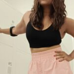 Meghna Naidu Instagram - Chalo... Happy Sunday to you too ji 💞 #fitness #curvy #reeloftheday #fitnessmotivation