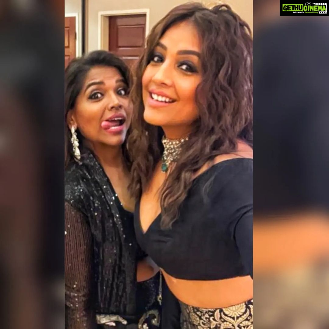 Meghna Naidu Instagram - I will always be your most irritating yet favourite human... I love you my sister my lifeline my everything Your amazing n your my first friend I made when i came to life.... I love you @meghnanaidu1 Happy Birthday π Wishing you all the best in everything.... #bestfriends #oldersister #mylife #myfamily #happybirthday #mynumberone Albrightsville, Pennsylvania