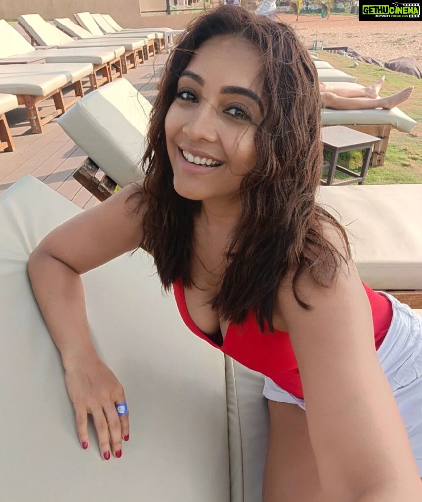 Meghna Naidu Instagram - No matter what you do, people will always talk about you... Keep going... You do You 💕 #beachvibes #beachday #beachlife #loveyourself India - Goa