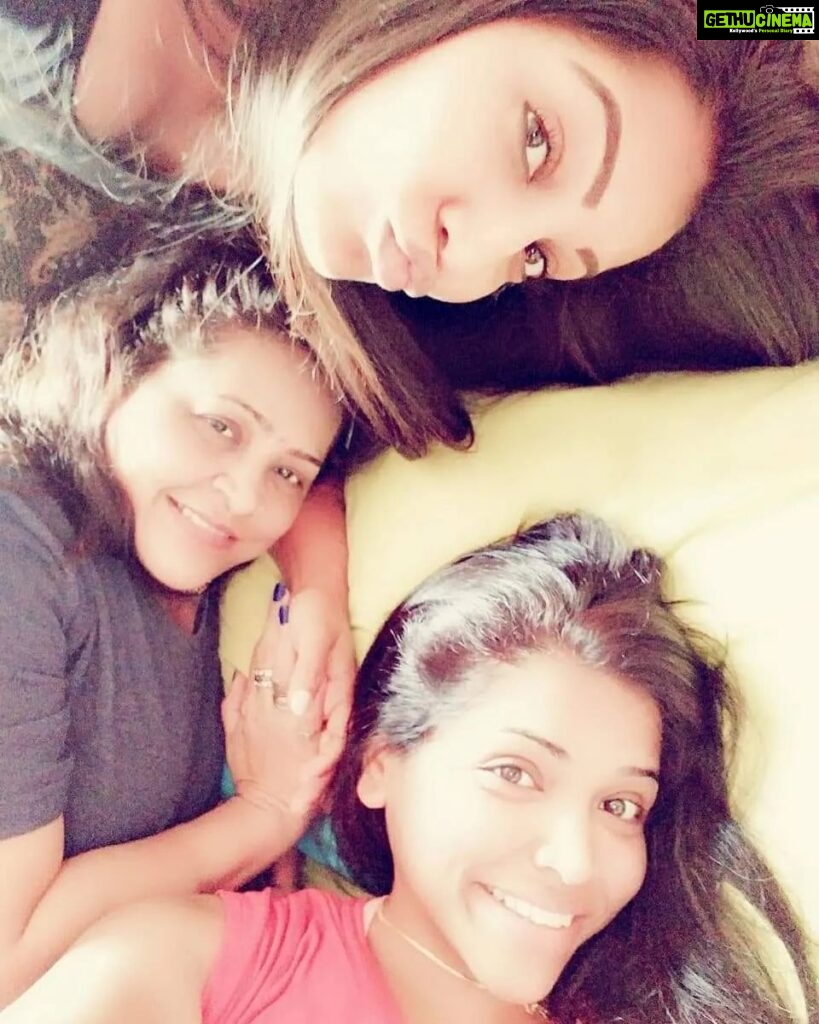 Meghna Naidu Instagram - Happy mother's day today and everyday to everyone ❤❤❤ as my sister @meghnanaidu1 rightly said there is a mother in all of us... With kids or without ... So celebrate every day always ❤❤ Lobe you ammoi @poornimanaidu and sis @meghnanaidu1 I love you tons 💞💞💞 #mothersday #celebrate #womanhood #motherhood #fatherhood #manhood #everyone #life