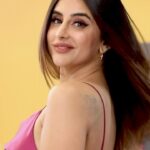 Miesha Saakshi Iyer Instagram - I am all ready to rock the straight hair look this festive season! All thanks to Streax Professional Canvoline Straightening treatment and post care. Straight, smooth hair without any damage. #streaxprofessional #canvoline #straighthair #hairstraightening #haircare #beauty #shampoo #conditioner #keratin #baobaboil