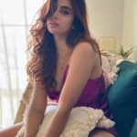 Miesha Saakshi Iyer Instagram - So when it comes to be my turn, Could you shine it down here for her? • —————————————————- •