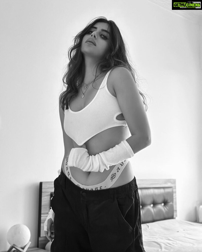 Miesha Saakshi Iyer Instagram - Feeling it slow, Over this dream… Wearing @beeglee