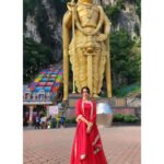 Mirnalini Ravi Instagram – Murugan thunai ❤️🙏🏻 Batu Caves, Kuala Lumpur, Malaysia