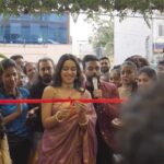 Mirnalini Ravi Instagram – Honoured to be at the opening of @sangeetha.mobiles largest gadget store & for the launch of Oppo Reno 10 5G 🩷
#Grateful 🧿 Bangalore, India