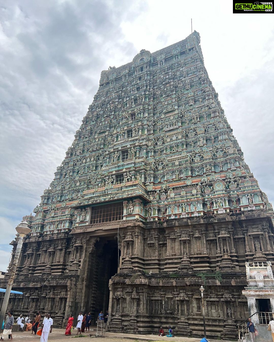 Mirnalini Ravi Instagram - 🛕 Kasi Viswanathar Temple, Tenkasi