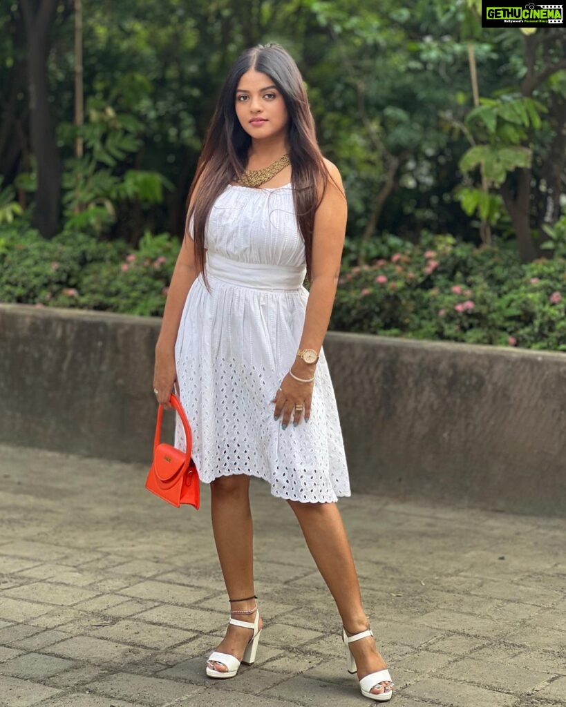 Mitali Nag Instagram - Just double tap… 😉 . . . Outfit @thegroomingcollection Stylist @the_neerajpandey Mitaali Nag, fashion, white, styling, Afsar Bitiya, trending audio Mumbai - मुंबई