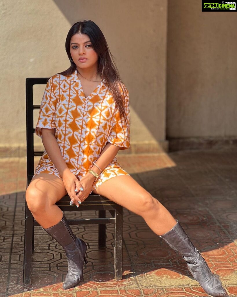 Mitali Nag Instagram - You know the vibe… ⭐️ . . . Outfit @blissence.in Stylist @rimadidthat Mitaali Nag, fashion, Indian actress, brown girl, Afsar Bitiya, Coord set Mumbai, Maharashtra