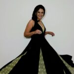 Mona Singh Instagram - #CLASSIC #ÈLÈGANTE @monajsingh for #madeinheavenseason2 #trailerlaunch #primevideo @primevideoin @tigerbabyofficial @excelmovies #comingsoon Styled by @smriti.schauhan Wearing - @studiomoonray Hair - @pujashrijain with @ishansupriyamilind MUA - @rupeshryadav Costume team- @_amritaverma_ and @pavitrachopra Bracelet and butterfly studs 🦋- @azotiique @rahejavarun Earring 💎 - @aquamarine_jewellery Ring 💍- @tribebyamrapali Stilletos 👠 - @stevemaddenindia 👜 - @stevemaddenindia 📷 - @dev.yami Talent Managed by - @sunnykripalani #styledbyme #MIH #MIHS2 #vintage #classic #vintagestyle #vintageblackglamour
