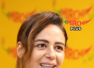 Mona Singh Instagram - Jassi ka aisa interview aapne kabhi dekha nahi hoga 😳😳 . . @monajsingh reveals hardship of Jassi’s character 😢 #MirchiPlus #Mirchi #ItsHot #MonaSingh #interview #Trending #JassiJaisiKoiNahi