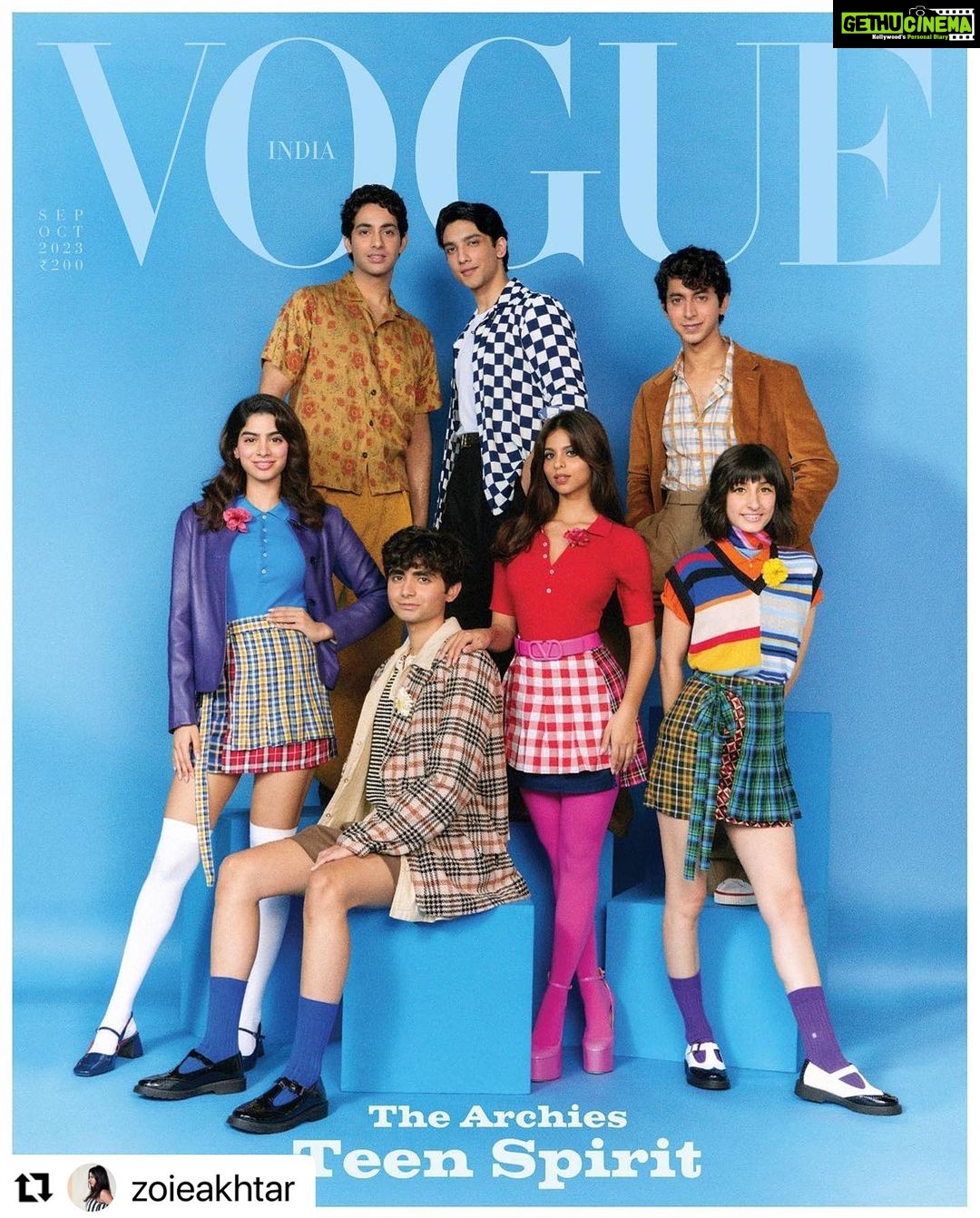 Mona Singh Instagram - @zoieakhtar with @use.repost ・・・ Le Gang ♥️⭐️ Photographer: Bowen Aricò (@bowenarico) Styled by Head of Editorial Content: Megha Kapoor (@meghakapoor) Words by: Sadaf Shaikh (@sadaf_shaikh) Art Director: Aishwaryashree (@aishwaryashree) Makeup Artist: Natasha Nischol (@tashaonline) Hair Stylist: Avan Contractor (@avancontractor) Digital Editor: Sonakshi Sharma (@sonakshiisharrma) Bookings Editor: Savio Gerhart (@gerhartsavio) Entertainment Director: Megha Mehta (@magzmehta) Entertainment Editor: Rebecca Gonsalves (@rebeccagon2) Fashion Assistant: Manglien Gangte (@manglien) & Shrey Vaishnav (@shrey_vaishnav_) Photographer Assistant: Anish Oommen (@anishoommen_) Junior Designer: Shagun Jangid (@shagun_jangid) Production: P Productions (@p.productions_) Location courtesy: St. Regis Mumbai, Zenith Party Suite (@stregismumbai) (@penthousestregismumbai) @netflix_in @tigerbabyofficial @thearchiesonnetflix