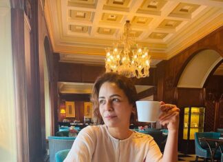 Mona Singh Instagram - If good vibes had a flavour ,it would be this tea #hightea #pose #tajmahalpalace