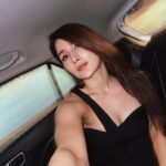 Monica Sharma Instagram - 💃🏻🎉🐝🔫 . . . . . . . . . . #lbd #littleblackdress #september #instagood #virgoseason Mumbai, Maharashtra