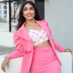 Mouli Ganguly Instagram - Feeling pinkful !💗 . . Hair makeup @elvisvaaz