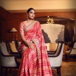 Mumtaz Sorcar Instagram - Presenting to you the magical collection “Utsavi” by Sanskriti. @lalia_sanskriti @makeup.kaushikrajat @rajat_chakroborty @subhadipsamanta @instasoumoo