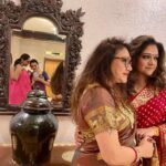 Mumtaz Sorcar Instagram – My magic mirrors…. ❤️❤️❤️❤️❤️🧿 
#family #sorcars #magic