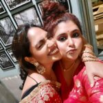Mumtaz Sorcar Instagram – #girlsquad 🍸💃🏻❤️