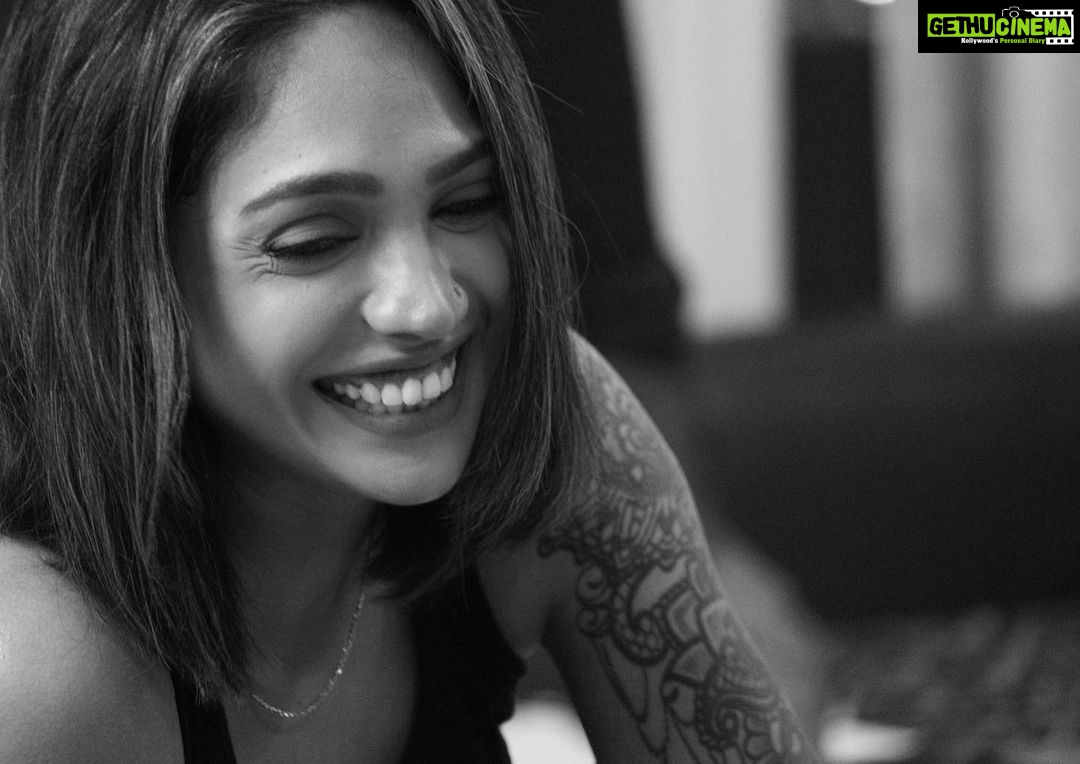 Mumtaz Sorcar Instagram - …not a woman trying to impress… but a woman trying to progress… The focus is different! 😉🍀