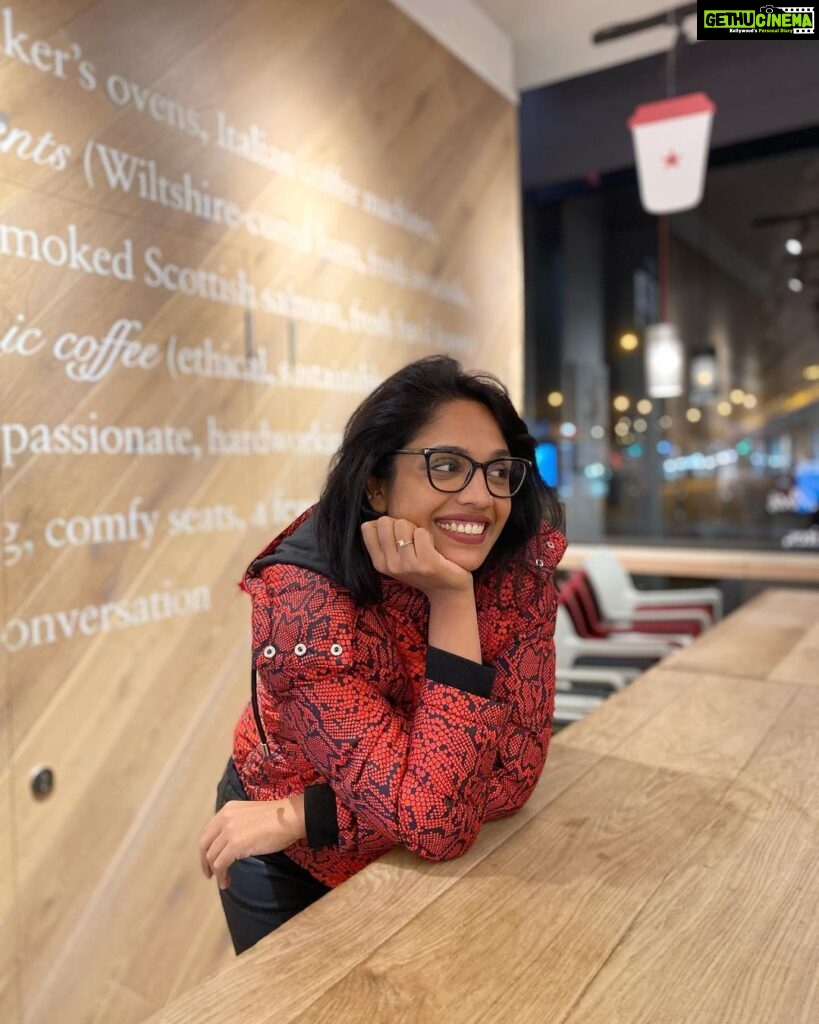 Mumtaz Sorcar Instagram - Be happy with the beautiful things that make you, YOU! 😉😁❤️ London, United Kingdom