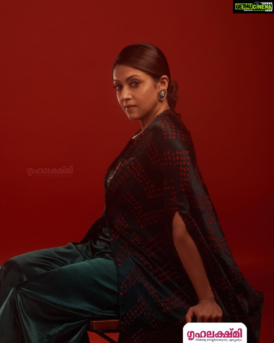 Nadhiya Instagram - Enjoyed my recent fun and cheerful photo shoot with Grihalakshmi 🧡- put together by a very talented team✨- magazine is out on the stands right now😊 Photography - @plan.b.actions Styling - @arjun_vasudevs HMUA - @femy_antony__ Styling team - @_anaaaaan_ Editorial - @grihalakshmi_ Interview by @rekha.nambiartm Wardrobe - Lime green Jumpsuit: @houseofambaram Floral White Kaftan: @roukabysreejithjeevan Bottle Green bandhini Attire: @byhand.in #photoshoot #magazine #style #fashion