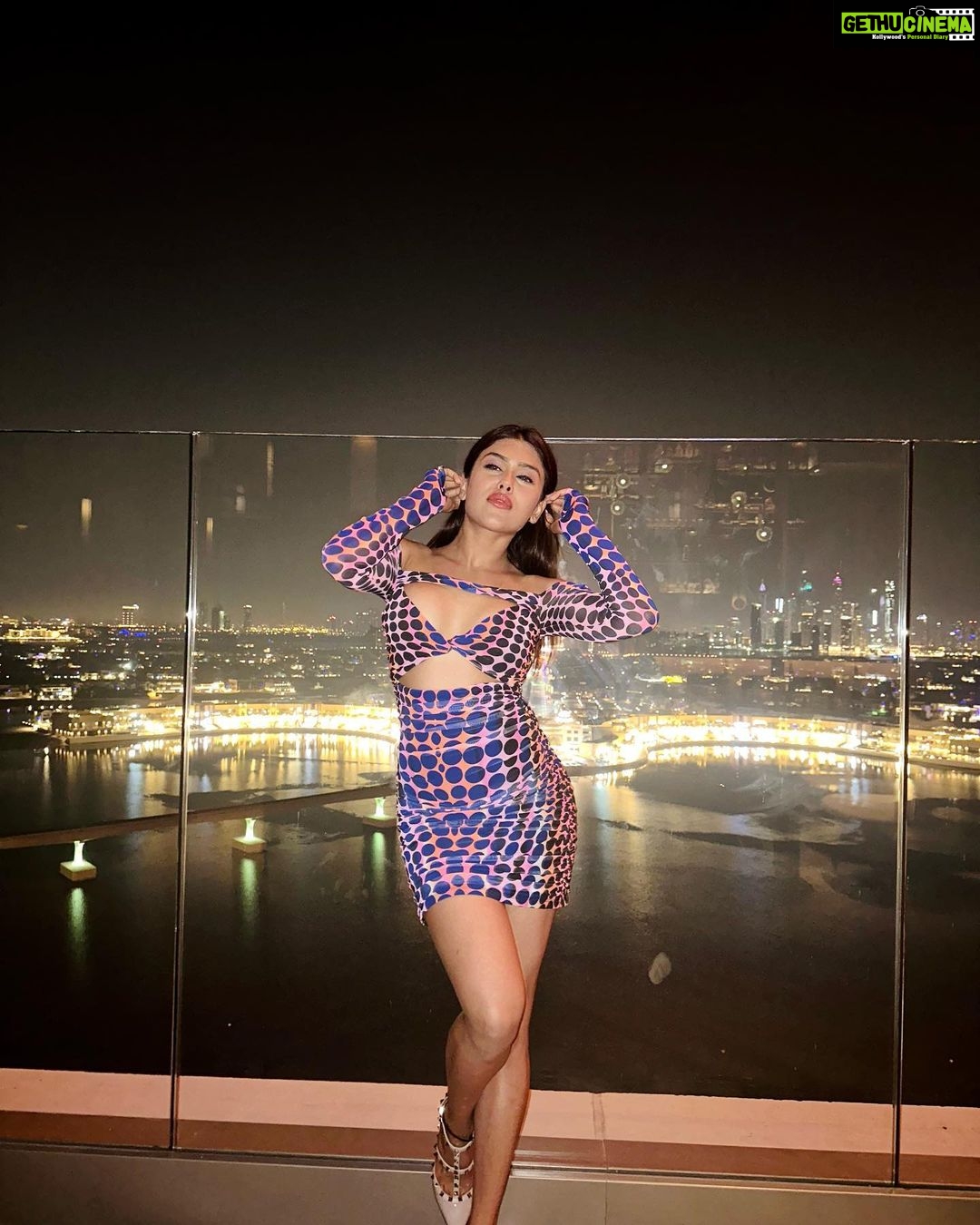 Naira Shah Instagram - Nobu night! With my lovelies π«Άπ»π #NairaShah #AtlantisPalmDubai #DubaiNightlife #PartyAtAtlantis #DiningInDubai #AtlantisExperience #LuxuryNightOut #PalmJumeirah #DubaiDining #AtlantisDubai #PartyInParadise #FineDiningDubai #DubaiPartyScene #AtlantisVibes #DinnerAtAtlantis #UltimatePartyExperience Nobu - Atlantis, the Palm