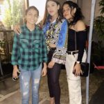 Naira Shah Instagram - Happy Rakshabandhan to all sisters and brothers out there!! Rakhi symbolises Protection, love, care and oath to standby each other!!😌🌈 Cheers to the bond, understanding and love🥰🥰🥰❤️ (And Ofcourse the fights😋) @aayushi1790 @ll_ruchika_19635_ll @palak_shah_2603 @egupta494 @trelokstudios @chicago_residential_realtor @ankita2804 @yash.srivastava_