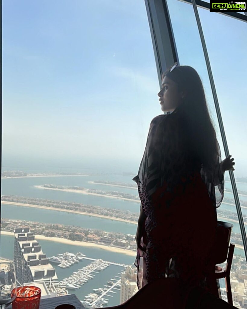 Naira Shah Instagram - Always dreaming with eyes wide open🌤️ Palm Jumeirah