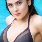 Naira Shah Instagram - Sultry Curves and Shimmering Water!