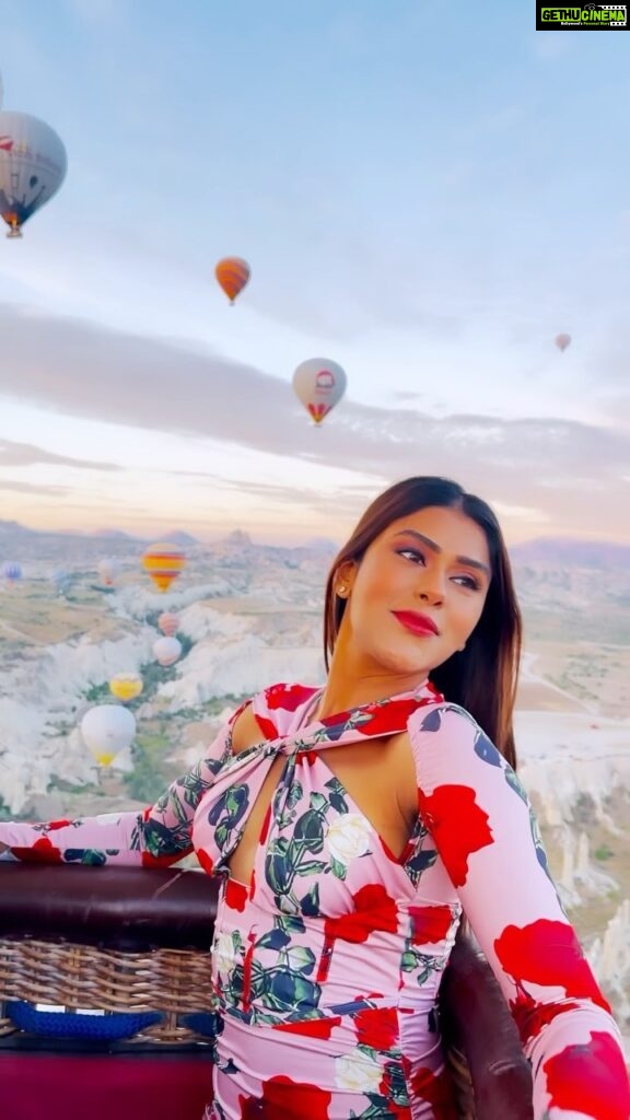 Naira Shah Instagram - Feeling Magical💕💞 Turkey - Cappadocia