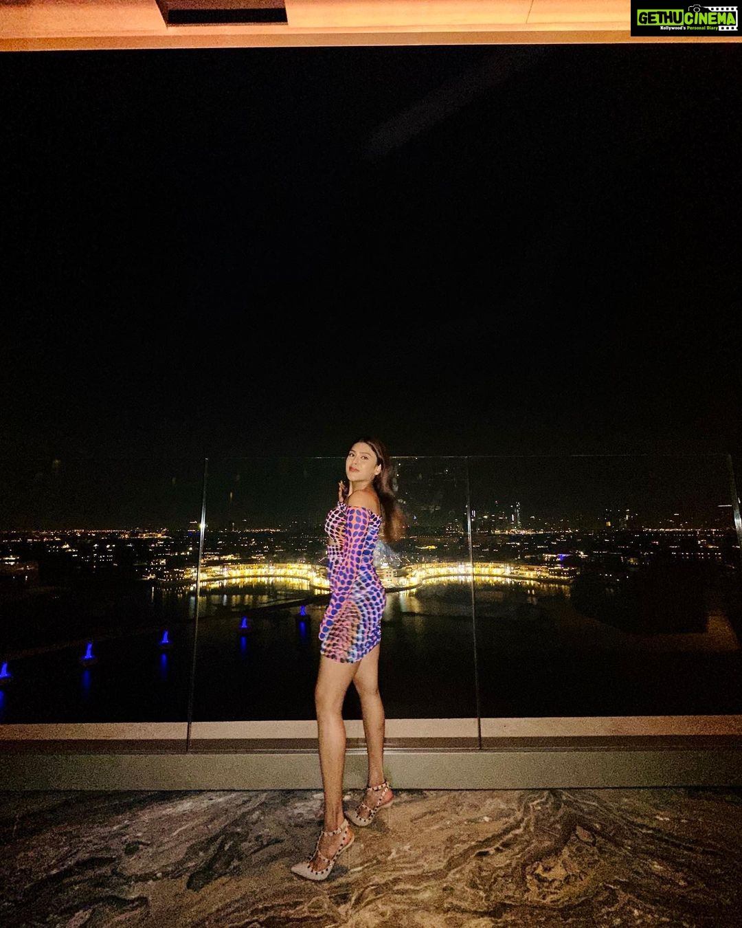 Naira Shah Instagram - Nobu night! With my lovelies π«Άπ»π #NairaShah #AtlantisPalmDubai #DubaiNightlife #PartyAtAtlantis #DiningInDubai #AtlantisExperience #LuxuryNightOut #PalmJumeirah #DubaiDining #AtlantisDubai #PartyInParadise #FineDiningDubai #DubaiPartyScene #AtlantisVibes #DinnerAtAtlantis #UltimatePartyExperience Nobu - Atlantis, the Palm