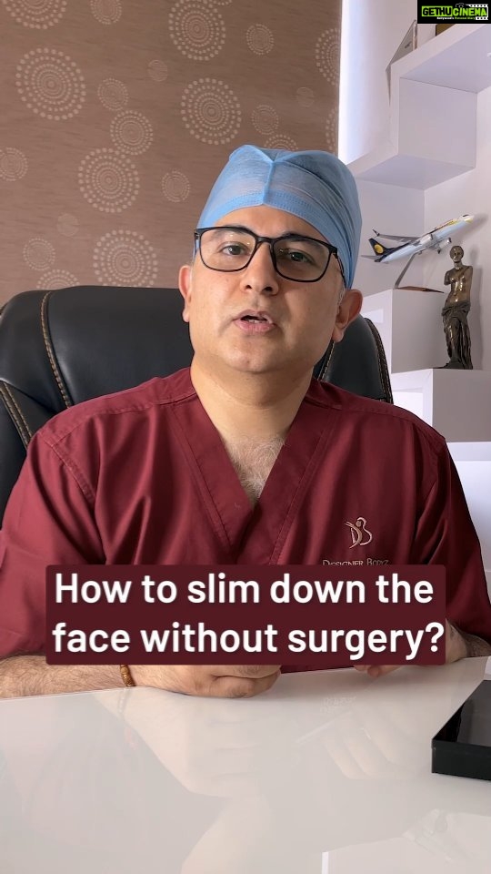 Nalini Negi Instagram - Wondering how to get a slimmer face without surgery🤔 Well, Botulinum Toxin (Botox) 💉 for the masseter can help you out! 👉 It is a specialized treatment that reduces facial width, making it more aesthetically appealing. Have a look at how this procedure is performed, and do share your views in the comment section. -----------‐-------------------------------------------------------------------- Get in touch with us to know more about the treatment! 🌐 www.drparagtelang.com 📧 info@drparagtelang.com 📞 +91 7506710258 #botox #botoxmasseter #masseter #masseterbotox #faceslimming #perfectface #facialaesthetics #medicalaesthetics #designerbodyz #drparagtelang #plasticsurgeon #cosmeticsurgeon #mumbai ⚠ 𝐃𝐢𝐬𝐜𝐥𝐚𝐢𝐦𝐞𝐫: All procedure videos & patient pictures on this page are from the surgeries performed by Dr. Parag Telang. The results of the techniques used/discussed in this post might vary from one person to another. Dr. Parag Telang and his team don’t make any representations or warranties because the suitability of cosmetic procedure and their outcomes are subjective in nature. Information shared in this post is not a medical advice, so please consult a qualified cosmetic surgeon before opting for such procedures. Dr Parag Telang - Cosmetic & Plastic Surgeon