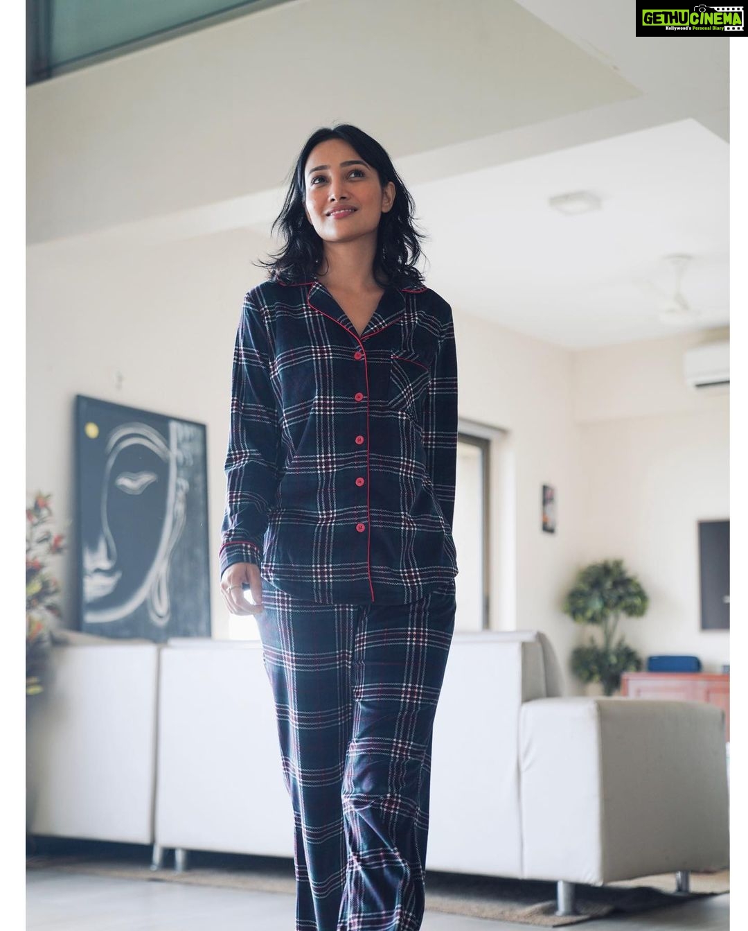 Nalini Negi Instagram - Slipping into ultimate relaxation mode with my go-to nightsuit from @lavieenrose.india. Comfortable fabric + Relaxing vibes = Ultimate lounging goals πβ¨ Discover a diverse range of nightwear, lingerie, swimwear, and loungewear available to purchase on their official website: www.lavieenrose.in Also available on @Myntra, @nykaafashion and @ajiolife #mavieenrose #lavieenrose #lavieenroseindia @apparelgroupindia Talent agency: @talentgram.agency