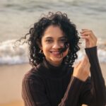 Namita Krishnamurthy Instagram – 🌊☀️

#curlyhair #namitakrishnamurthy #beachday #portraitphotography #tamilactress #goldenhour