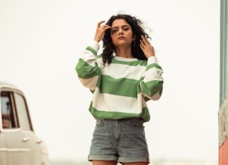 Namita Krishnamurthy Instagram - #HeySiri photo dump 🙃 Which is your favourite look? 💕 All styled by the incredible @mathura.manian 📸: @themadrastouch #thinkindie #outfitpost #musicvideo #curlyhairstyles #feelingcute #namitakrishnamurthy #workingstills #behindthescenes
