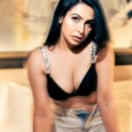 Nandini Rai Instagram - Wake up, work out, and look hot. #nandinirai !