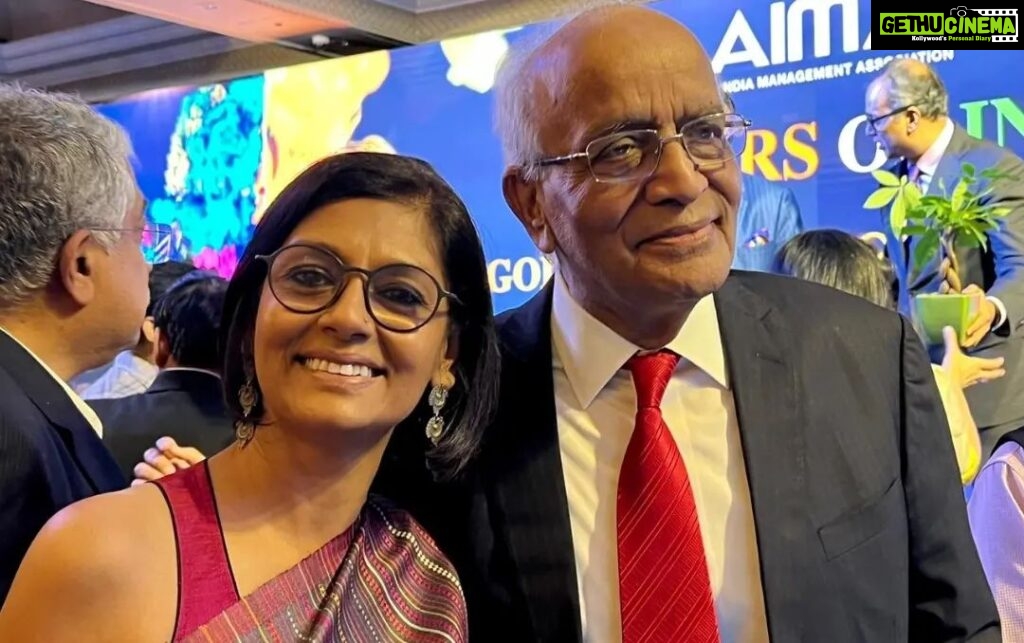Nandita Das Instagram - Thank you for the stimulating conversation, Shrinivas Dempo, President, @aima.india , about ‘Cinema with a Conscience: A Choice’. It was an honour also to read the citation for Rohini Nilekani whose work I have admired for long. Thank you Rekha Sethi for everything! Congratulations Mr. R. C. Bhargava, Chairman, Maruti Suzuki, for receiving the Lifetime Achievement Award. It was inspiring to listen to you. Thanks for the lovely sari @vrikshdesigns and the weaver from Odisha. Also glad my parents could come. This post is part of my diary keeping! When I did what! 😀