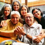 Nandita Das Instagram - Was beyond happy to meet Shyam babu, as many of us respectfully and affectionately call him. He looked more frail than I had last seen him, but his spirit remains indomitable as ever. I could listen to him for hours. #shyambenegal has been a mentor to so many of us. His stories are lessons in life and cinema. The occasion was my dear friend Anuradha Parikh’s b’day at the lovely @g5afoundation . Was lovely to meet so many wonderful friends including @azmishabana18 , @jaduakhtar and Shyam Babu’s daughter and costume designer Piya. So glad we managed to get a photo together. Memories…