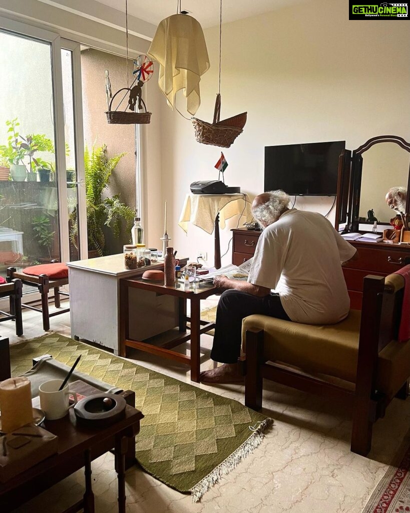 Nandita Das Instagram - A typical morning at Baba’s. Sun shines, plants greet and the newspaper is read, cover to cover. A compulsive collector of all things that fascinate him. And they all find their space at home. Nothing is ever placed, arranged or decorated. Not even this random cloth that’s hanging on a basket in the middle of the room!