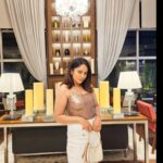 Nandita Swetha Instagram - Just few pictures only posted🤪🤪🤪 Shot by my darling @reshmakunhi Outfit details Top - from my 'closet' Pant -@kazo Heels - @zara Watch- @rado Bag - @michaelkors #datenight #dinner #birthday #bangalore