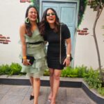 Nandita Swetha Instagram – Some impromptu pics. Swipe right➡️➡️➡️ 
No idea why we were laughing like that @_vsway_ 
😜😜😜
.
#brunchdate #sunday #blackdress The Big Barn