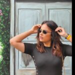 Nandita Swetha Instagram – ‘I decide my Vibe’ 

Outfit @zara 
Sunglasses @ferragamo 
Bag @forevernew_india

#brunch #outfitinspiration #weekend #party The Big Barn
